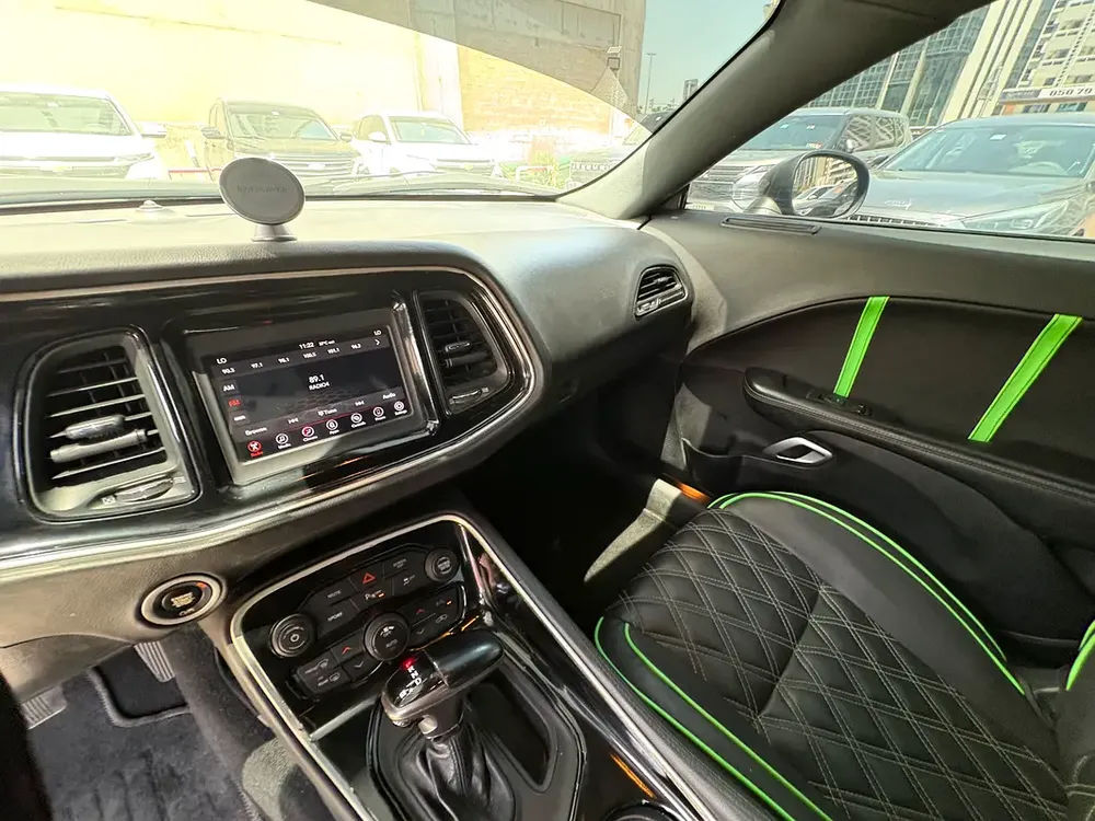 Dodge Challenger R/T 2021 V8 - Image 14