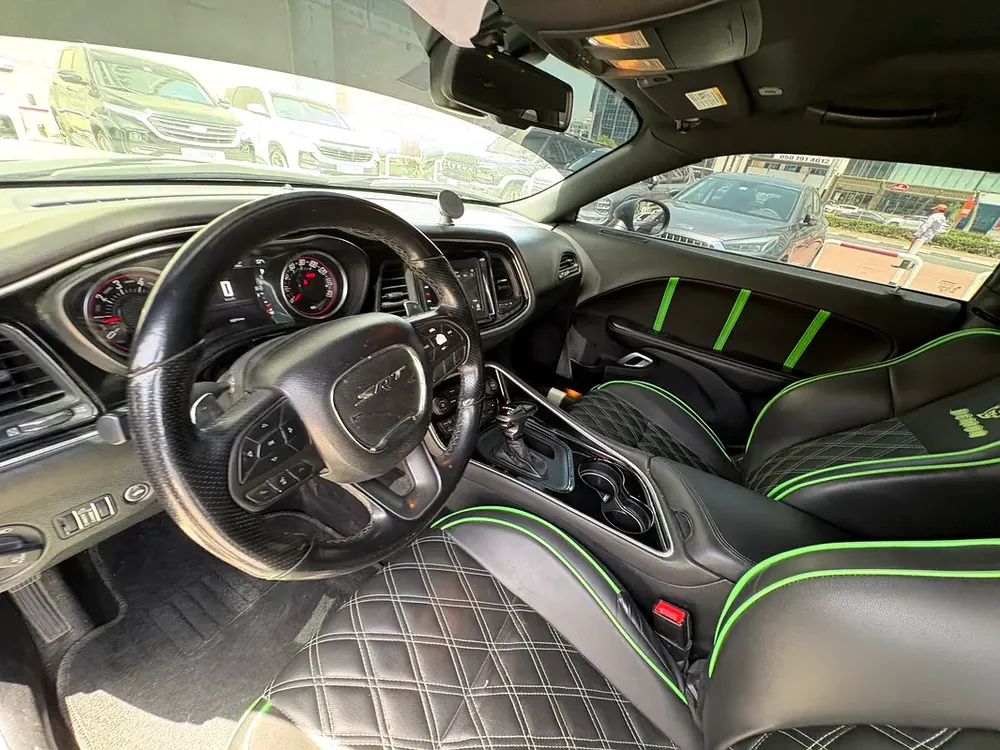 Dodge Challenger R/T 2021 V8 - Image 9