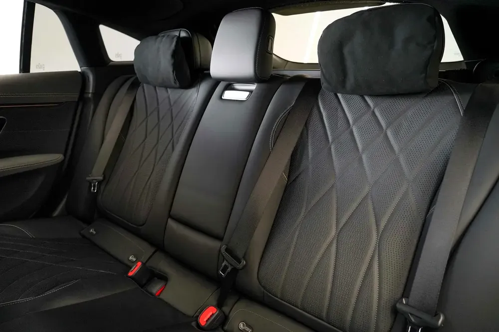2023 MERCEDES EQS 580 4MATIC / LOW MILEAGE / GCC / CARBON FIBRE  / BURMESTER - Image 15