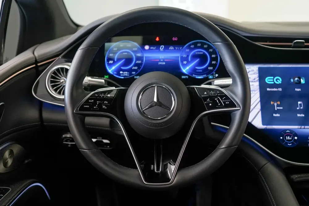 2023 MERCEDES EQS 580 4MATIC / LOW MILEAGE / GCC / CARBON FIBRE  / BURMESTER - Image 9