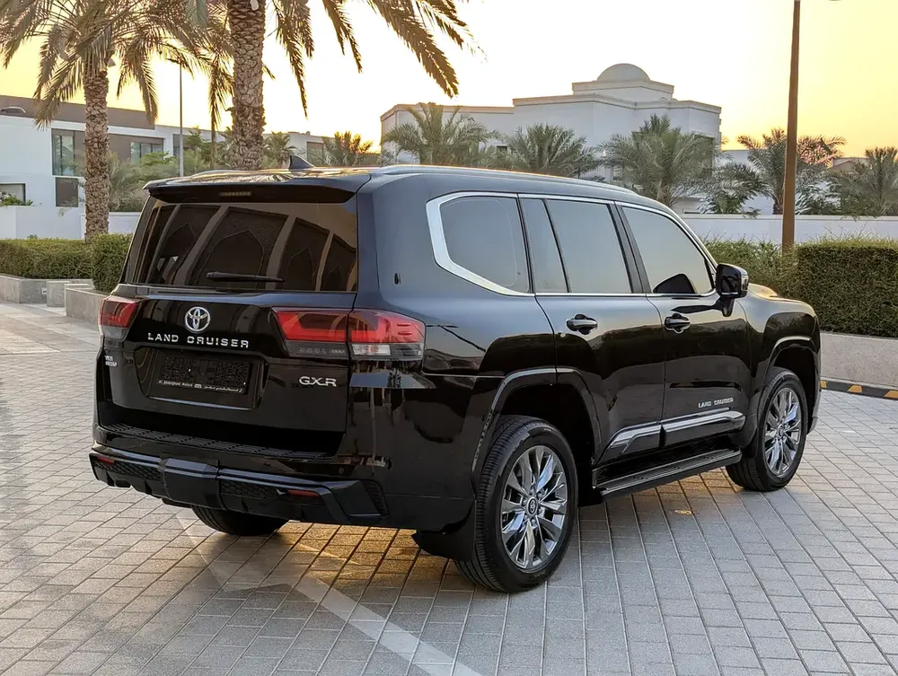 Toyota Land Cruiser GXR 2024 GCC Specs - V6 4.0L - Image 15