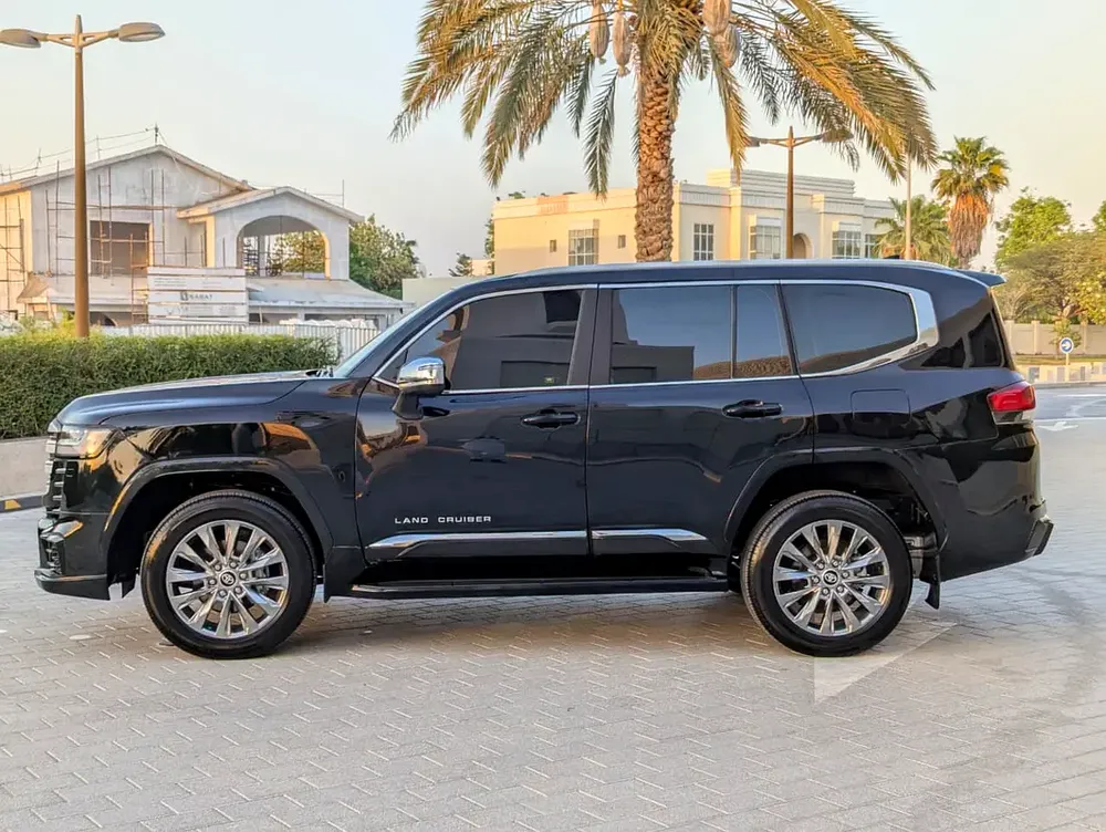 Toyota Land Cruiser GXR 2024 GCC Specs - V6 4.0L - Image 17