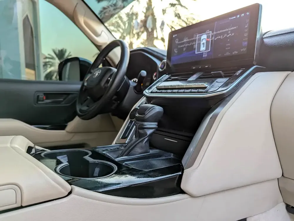 Toyota Land Cruiser GXR 2024 GCC Specs - V6 4.0L - Image 5