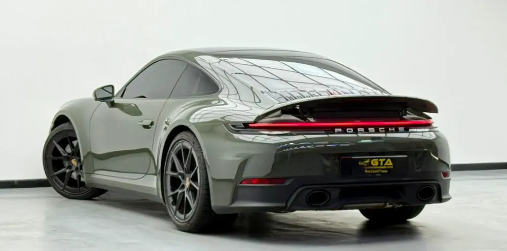 2025 Porsche 911 Carrera ,Porsche Warranty ,Full Porsche Service History ,GCC - Image 4
