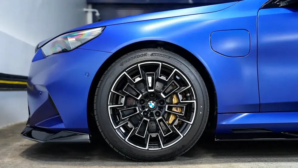 Special Offer | AED 9,217 PM | Warranty until 2030 | 2026 BMW M5 Competition - Image 11