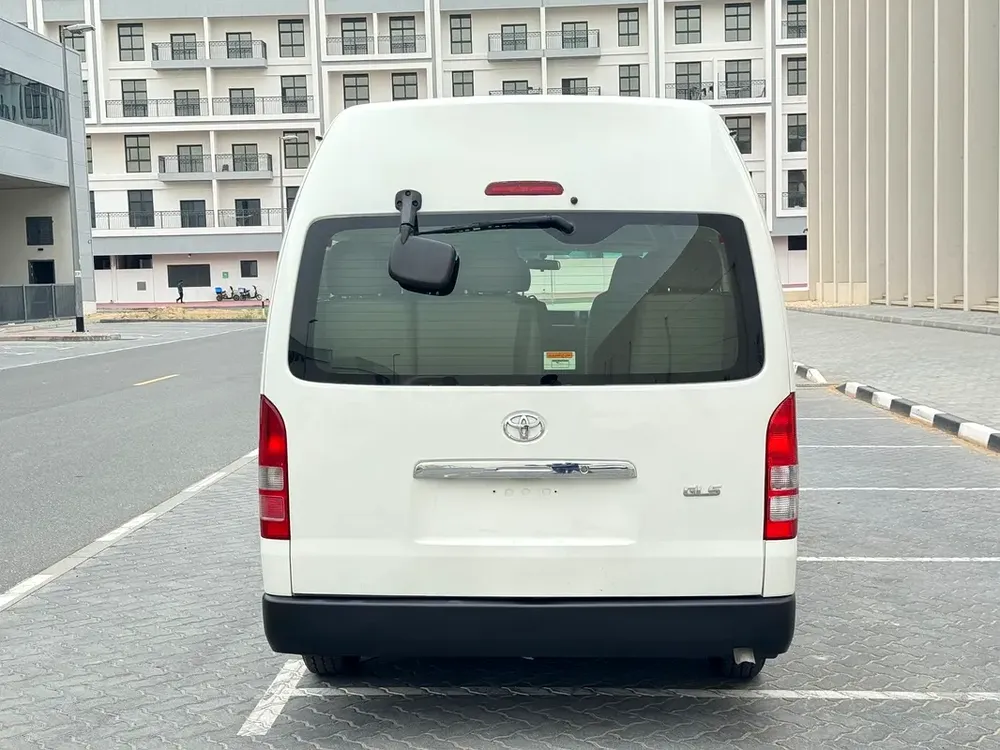 Toyota Hiace 2018 Hiroof Passenger VAN 15 Seater - Image 4