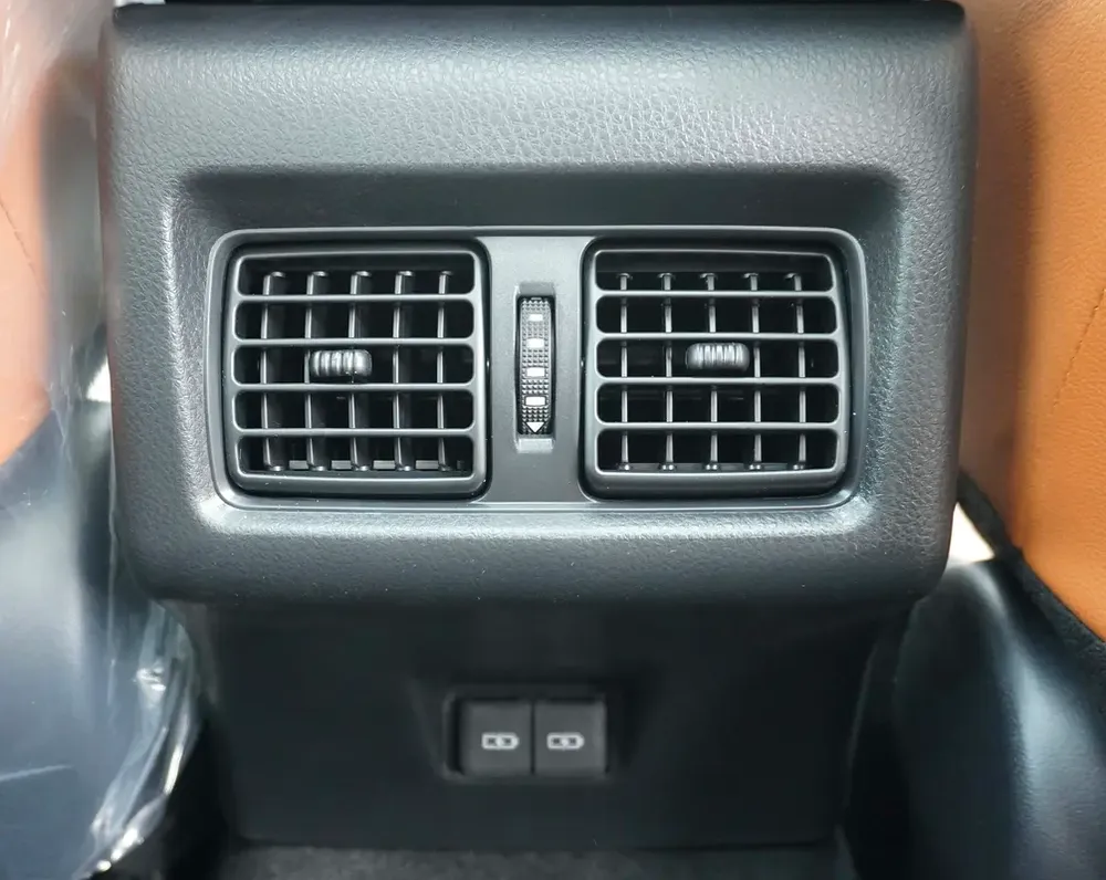 2025 MODEL TOYOTA-CAMRY 2.5L GLE - Image 14