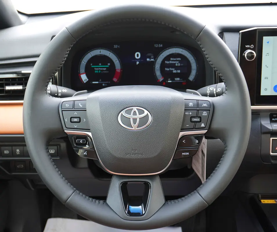 2025 MODEL TOYOTA-CAMRY 2.5L GLE - Image 20
