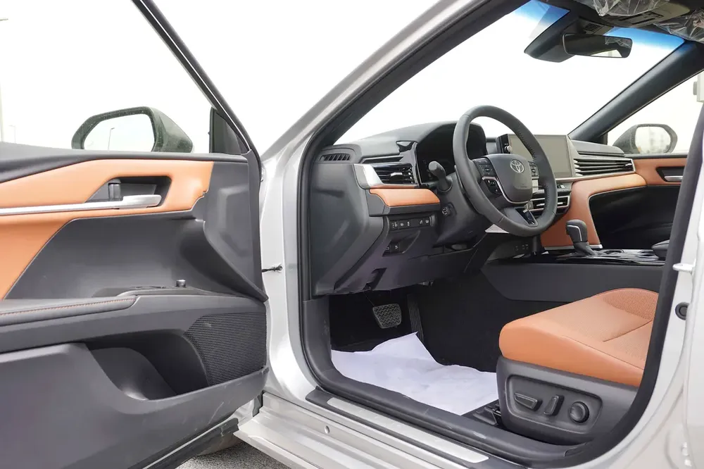 2025 MODEL TOYOTA-CAMRY 2.5L GLE - Image 8