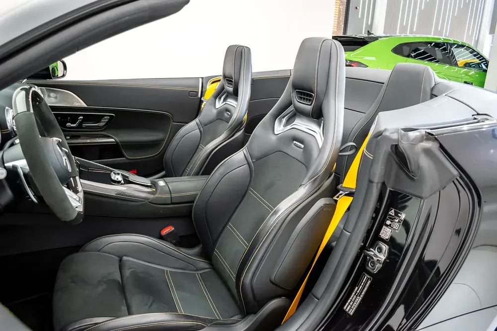 Mercedes-Benz SL63 AMG - 2023 - Image 11