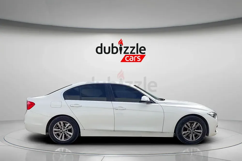 AED 675/month | 2017 BMW 3-Series 318i | GCC Specs | Ref#448106 - Image 4