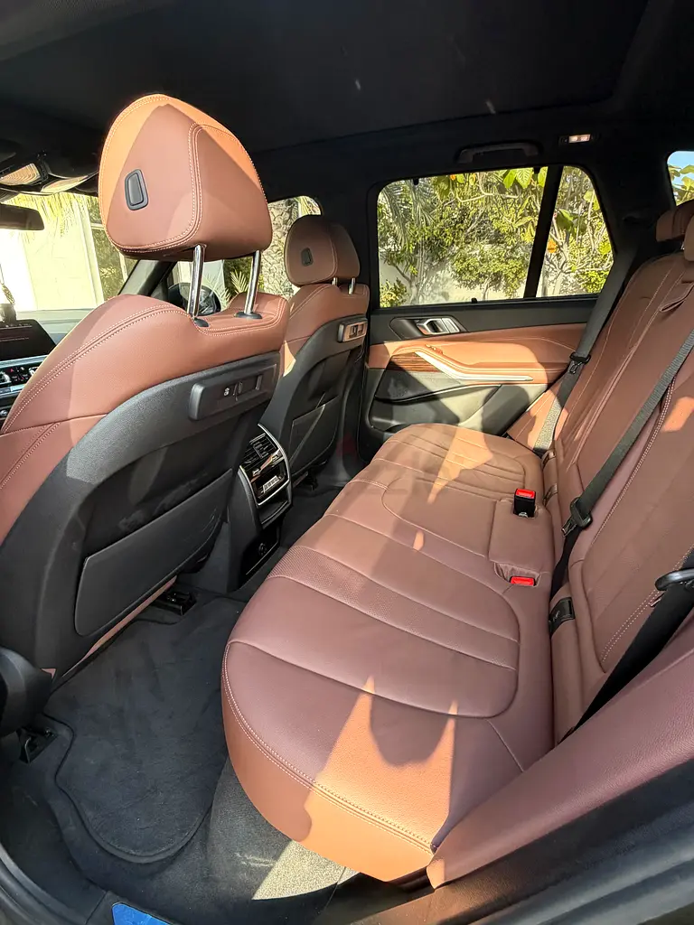 BMW X5 2020 x4.0i GCC specs (First owner AGMC) - Image 11