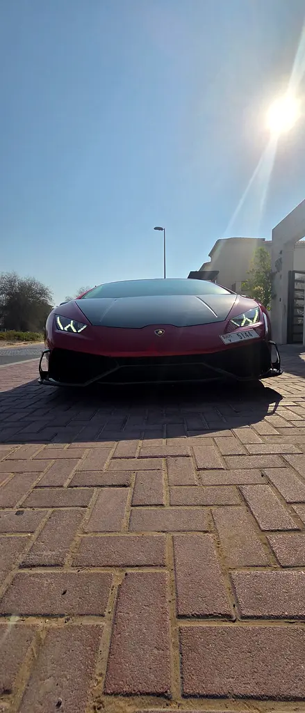 The most unique huracan with special color mansory carbon fiber edition.2nd owner.service history. - Image 6