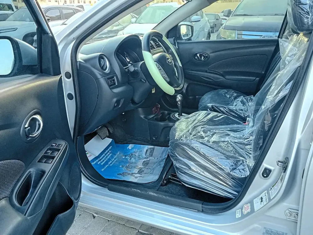 Nissan Sunny 1.6L Sv Versa single ownerUSA fully automatic excellent condition new tyre - Image 10