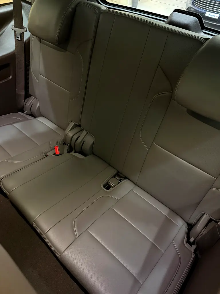 GMC Yukon Denali - Image 19