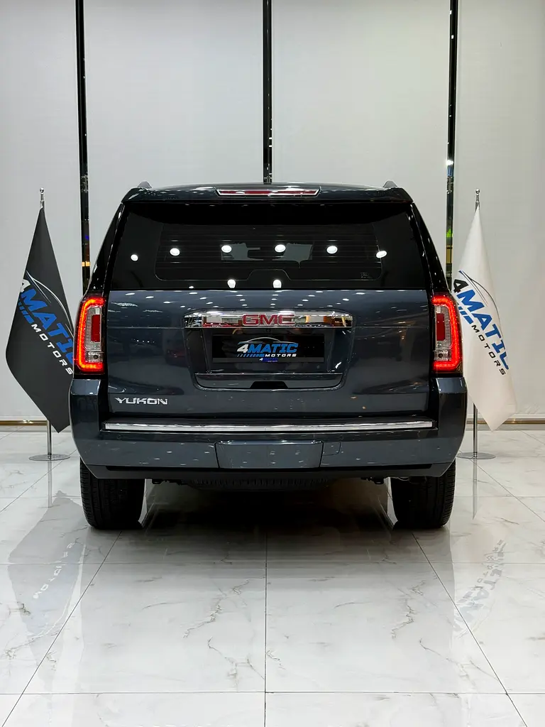 GMC Yukon Denali - Image 6
