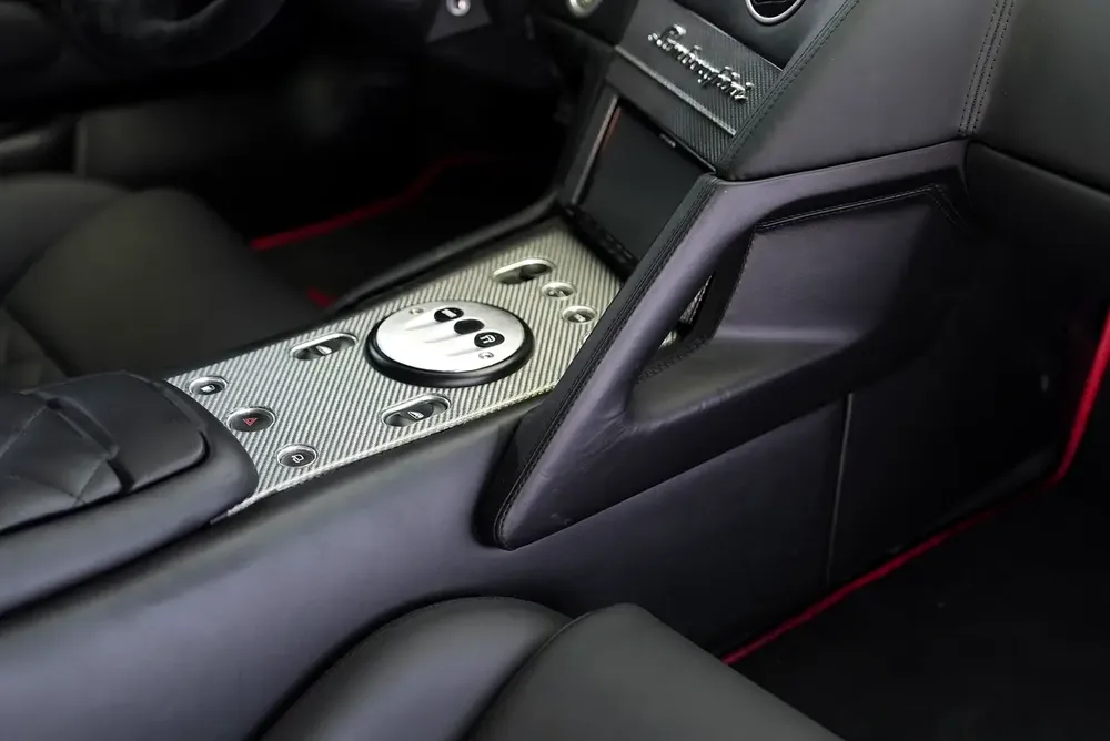 MURCIELAGO LP640 | DIAMOND STITCHED INTERIOR | BLACK/BLACK - Image 10