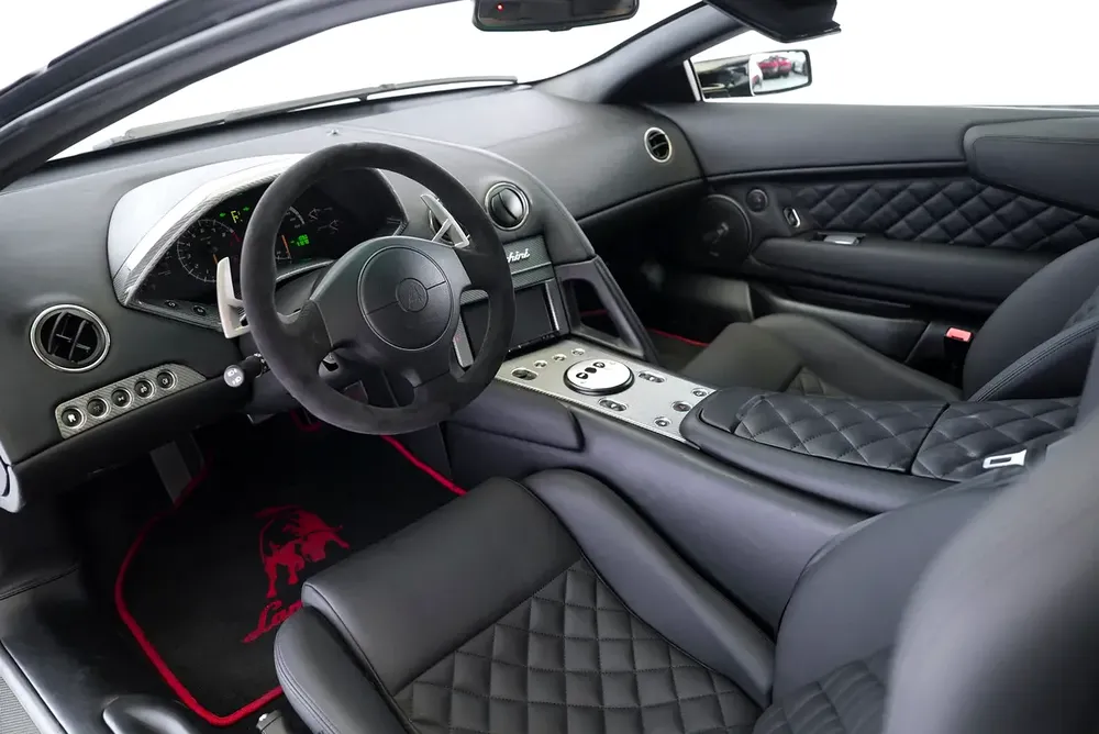 MURCIELAGO LP640 | DIAMOND STITCHED INTERIOR | BLACK/BLACK - Image 6