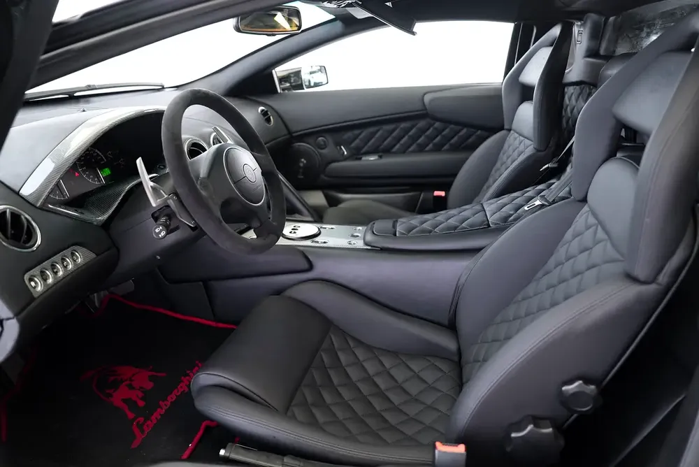 MURCIELAGO LP640 | DIAMOND STITCHED INTERIOR | BLACK/BLACK - Image 7