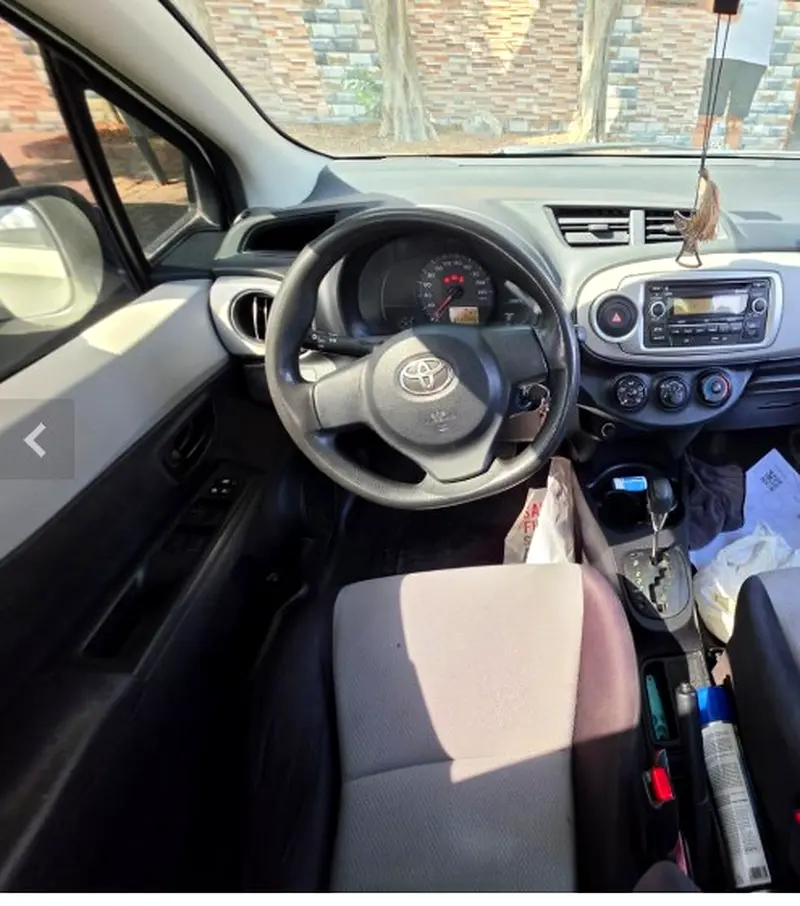 Toyota Yaris - 2013 - Image 4