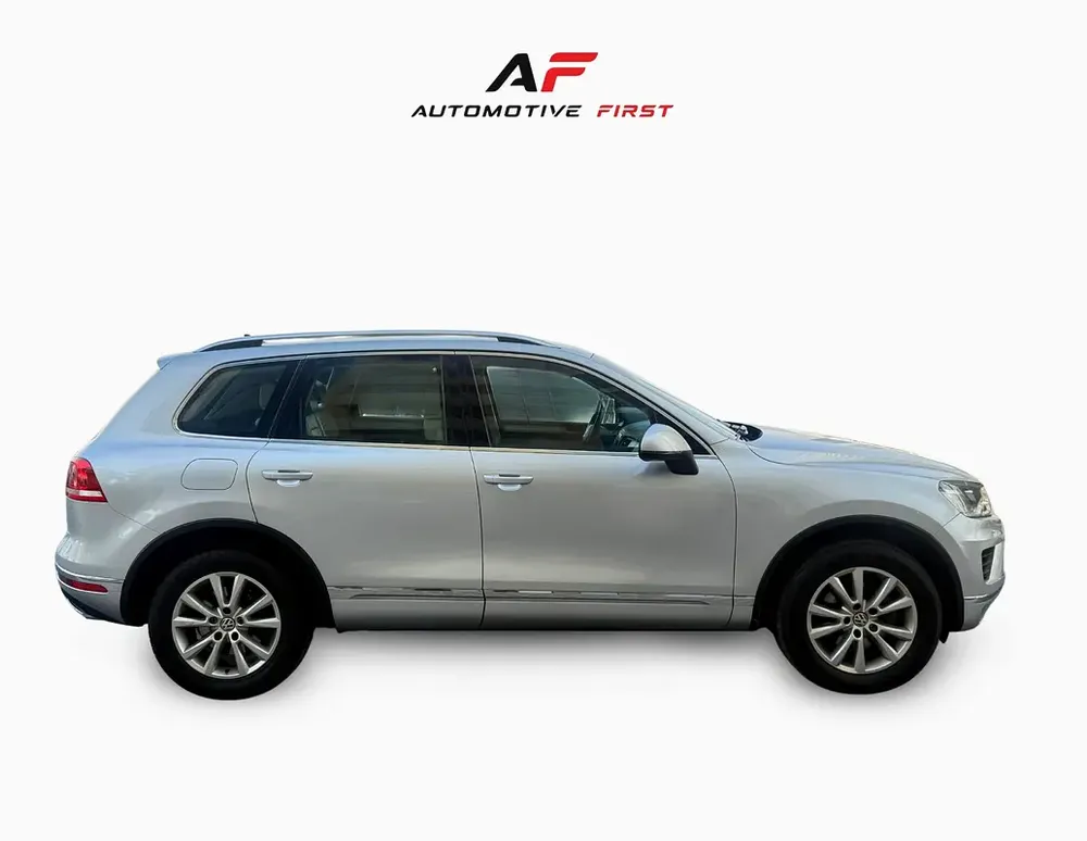 1 Year Warranty | 2015 Volkswagen Touareg SE - Image 4