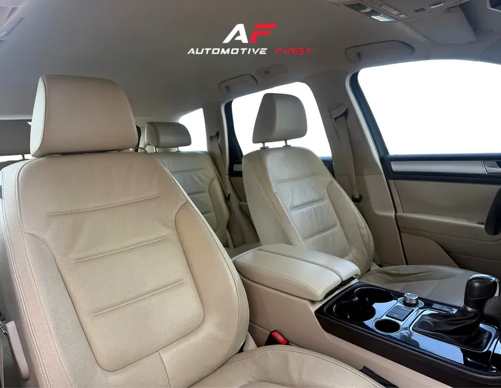 1 Year Warranty | 2015 Volkswagen Touareg SE - Image 7