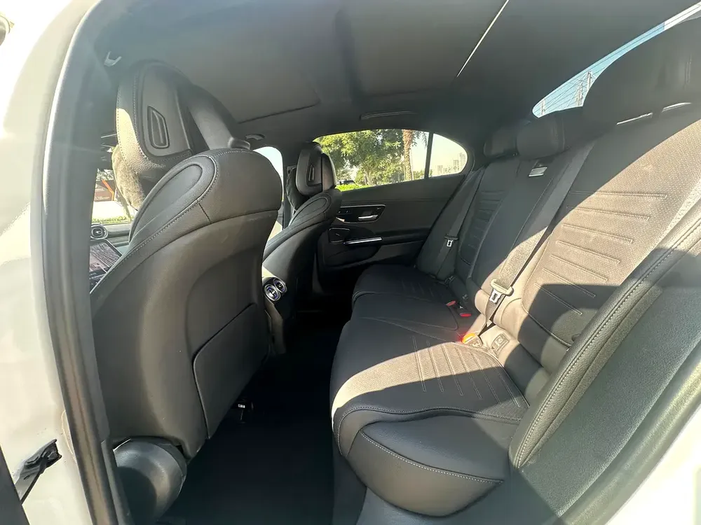 Mercedes-Benz C-Class - Image 10