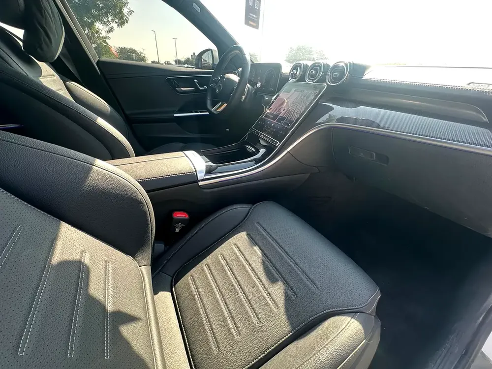 Mercedes-Benz C-Class - Image 12