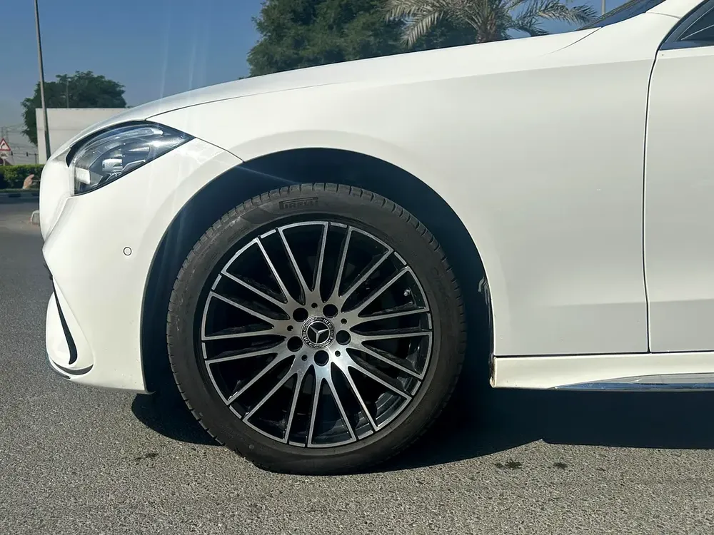 Mercedes-Benz C-Class - Image 8