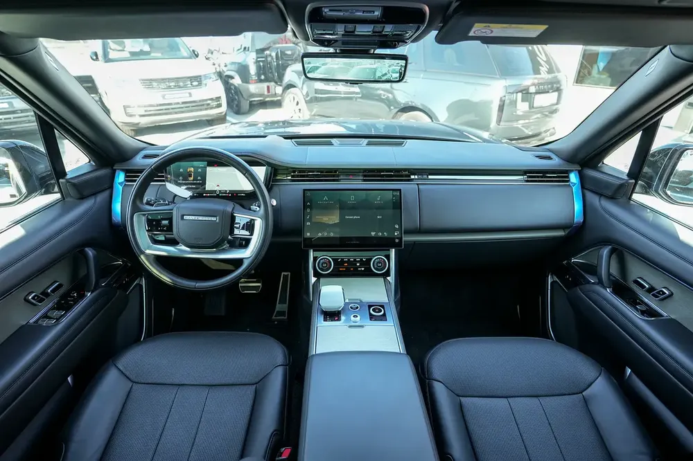 Land Rover Range Rover SV LWB 2023 Carpathian Grey- Black  GCC Specs - Image 8