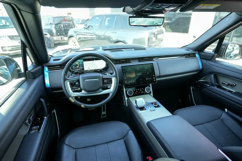 Land Rover Range Rover SV LWB 2023 Carpathian Grey- Black  GCC Specs - Image 9