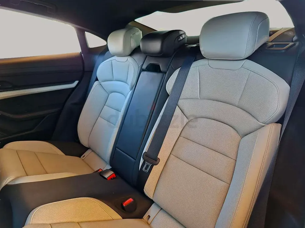 AED 3799/month | 2021 Porsche Taycan 4S | GCC Specs | Ref#473242 - Image 12