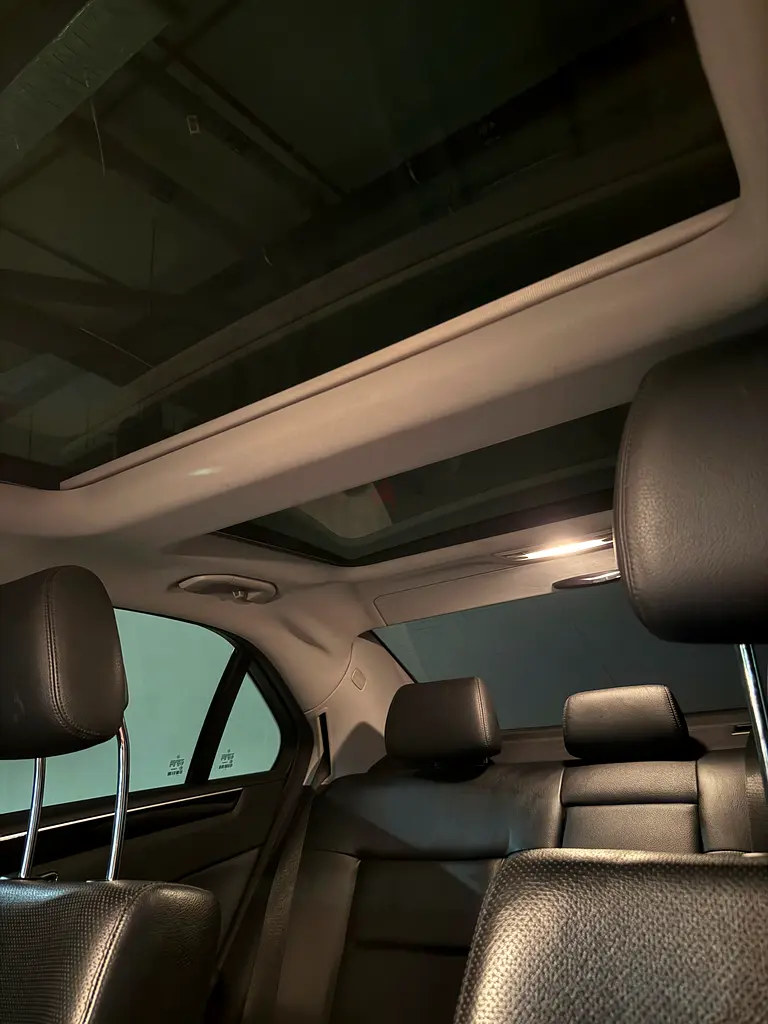 Mercedes-Benz E 300 - 2011 - Japanese Specs - Image 10