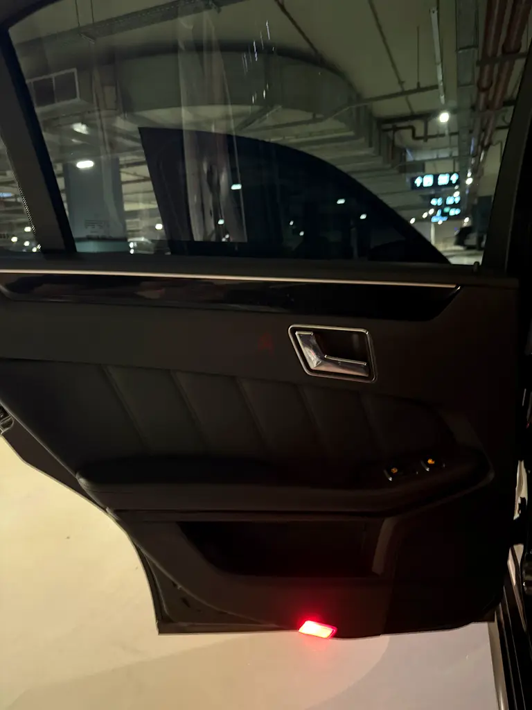 Mercedes-Benz E 300 - 2011 - Japanese Specs - Image 13