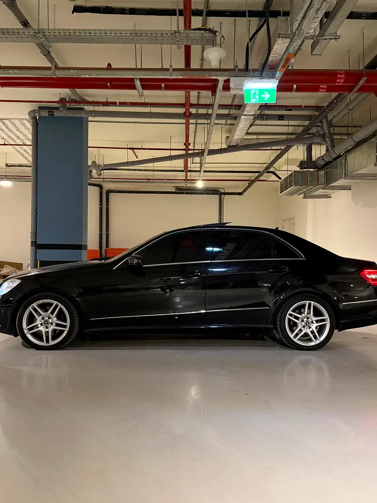 Mercedes-Benz E 300 - 2011 - Japanese Specs - Image 6
