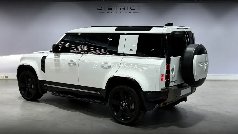 2020 Land Rover Defender 110 HSE (P400) - American Specs - Good Condition - Image 7