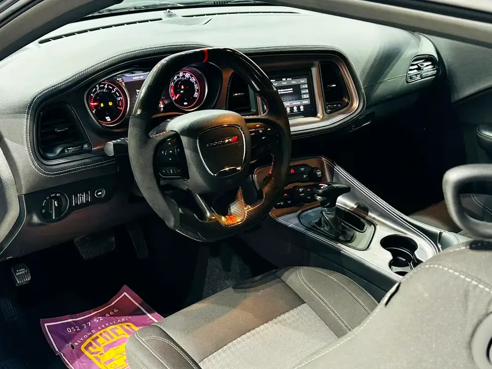 DODGE CHALLENGER V6 2023 WIDEBODY KIT 51000 KM FOR 69K AED WITH ONE YEAR WARRANTY - Image 12
