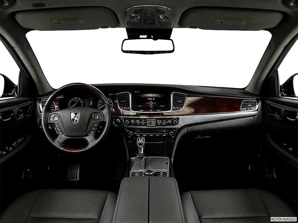 Hyundai Centennial VS500 2012 GCC Specs Luxury Sedan - Image 6