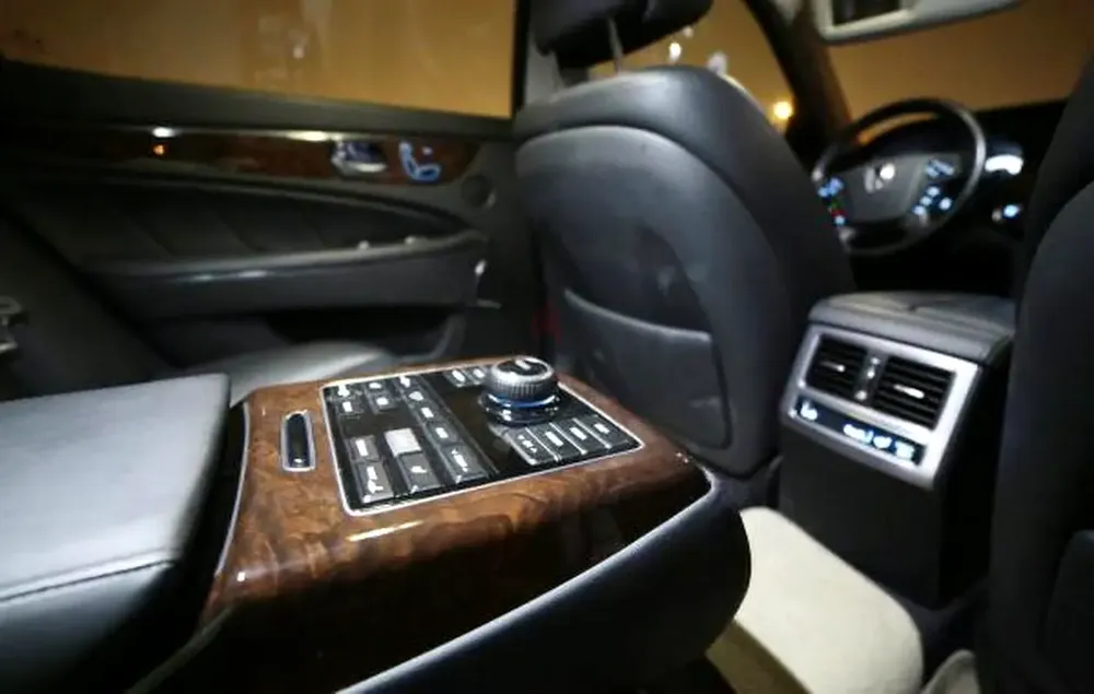 Hyundai Centennial VS500 2012 GCC Specs Luxury Sedan - Image 8