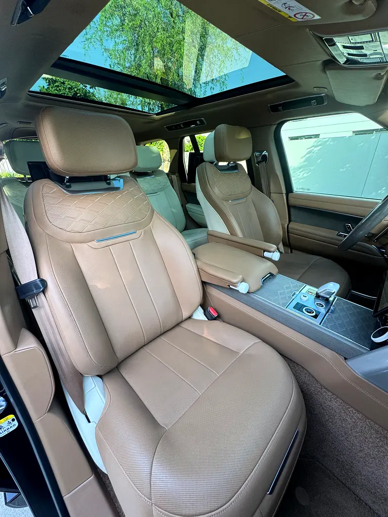 2023 Land Rover Range Rover SV | European Specs | Ultra Luxury - Image 13