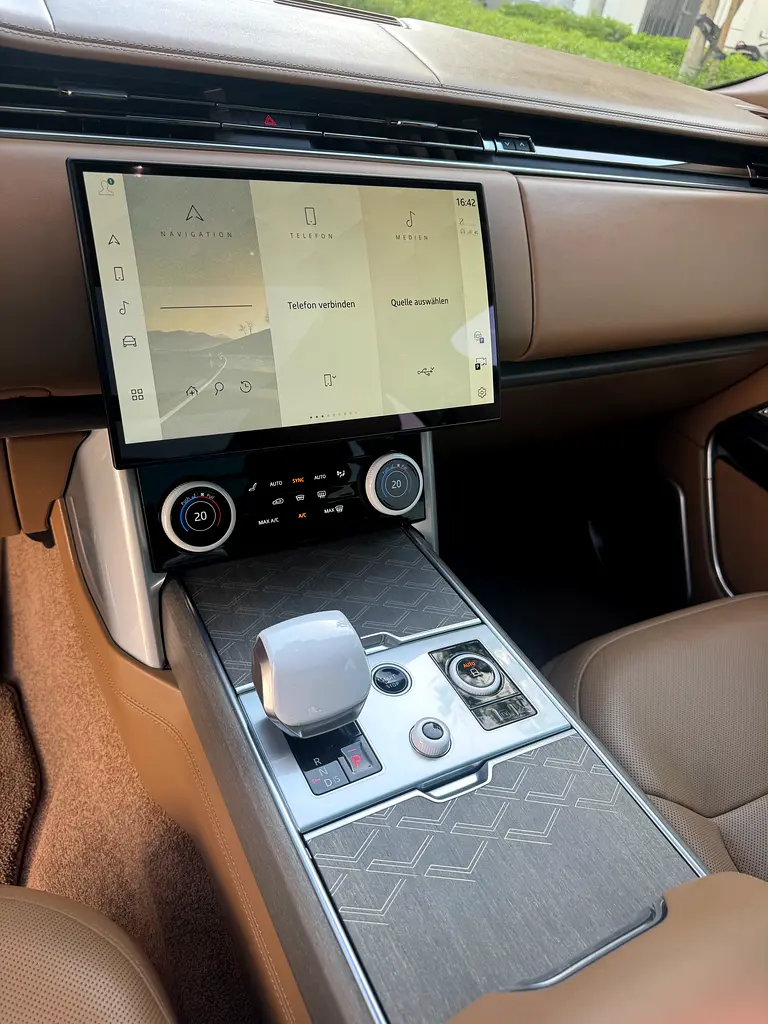 2023 Land Rover Range Rover SV | European Specs | Ultra Luxury - Image 9