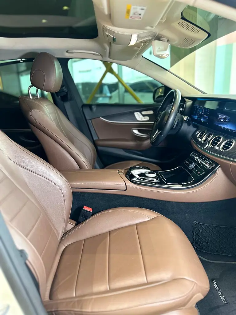 2019 Mercedes-Benz E-Class E 350 - GCC Specs - Pristine Condition - Image 11
