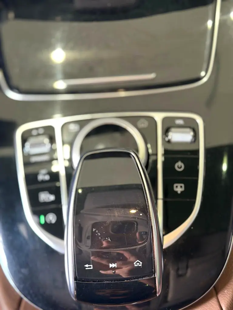 2019 Mercedes-Benz E-Class E 350 - GCC Specs - Pristine Condition - Image 14