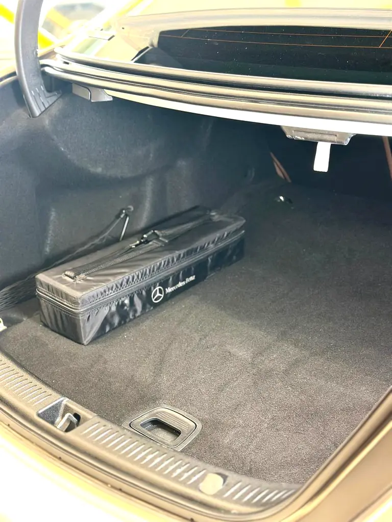 2019 Mercedes-Benz E-Class E 350 - GCC Specs - Pristine Condition - Image 18
