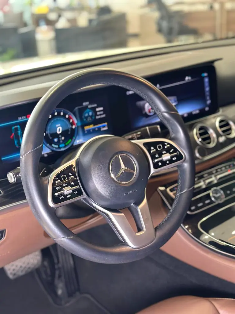 2019 Mercedes-Benz E-Class E 350 - GCC Specs - Pristine Condition - Image 7