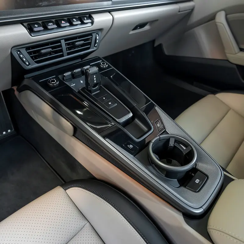2025  PORSCHE  911 CARRERA  BRAND NEW - Image 4