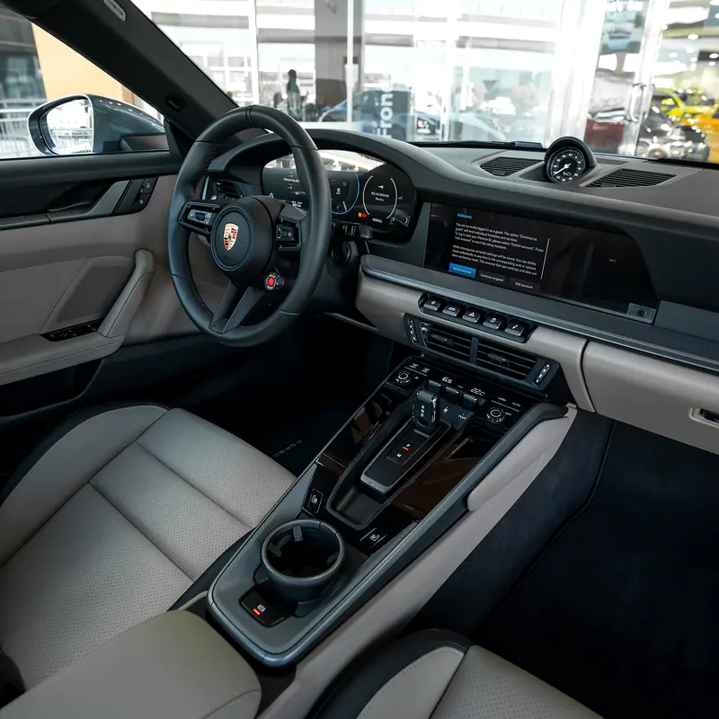 2025  PORSCHE  911 CARRERA  BRAND NEW - Image 7
