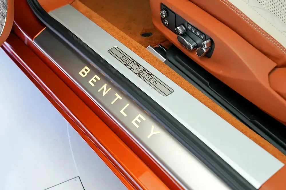 GT FIRST EDITION W12 | TWO TONE INTERIOR | ORANGE EXTERIOR | GCC - Image 8