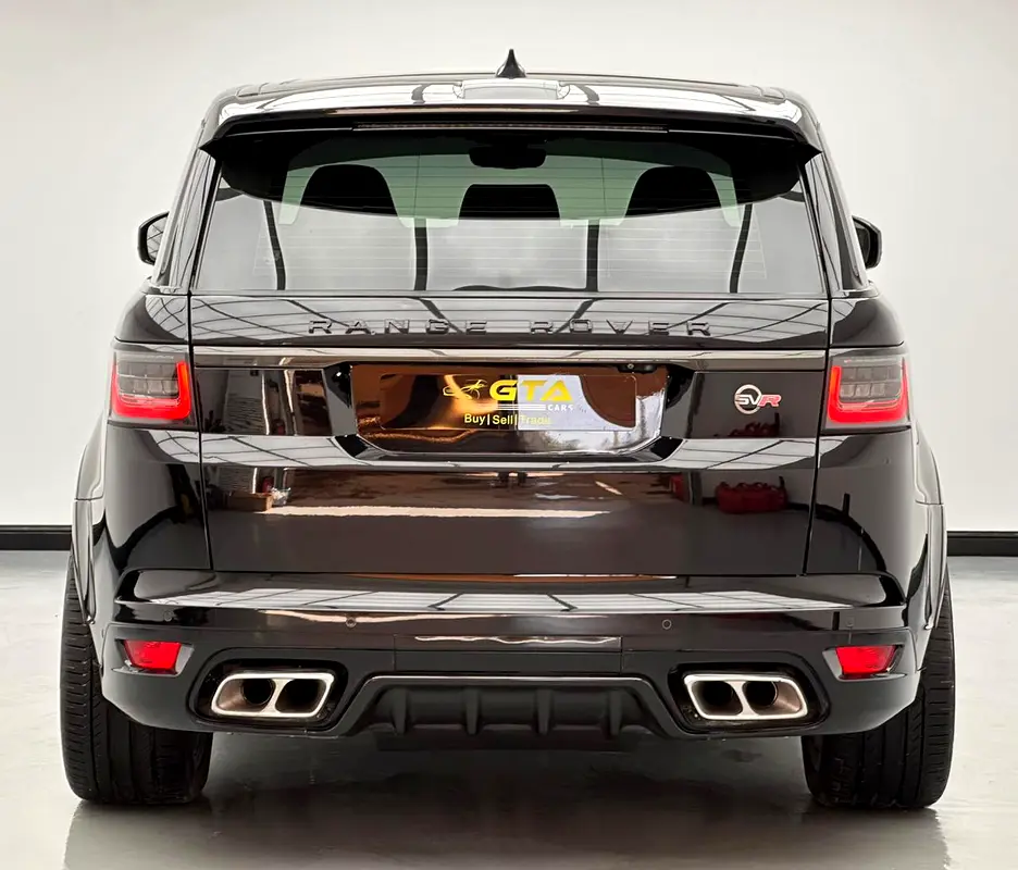 2019 Range Rover Sport SVR Carbon Edition, 1 Year Warranty Unlimited Km, Full Service History, GCC - Image 5