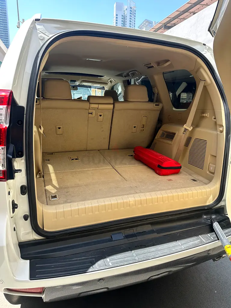 Toyota Prado GXR 4.0 Full Option | 2016 | Well Maintained | GCC Specs - Image 14